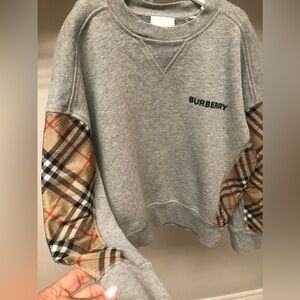 Burberry authentic sweatshirt for young boys size 8Y